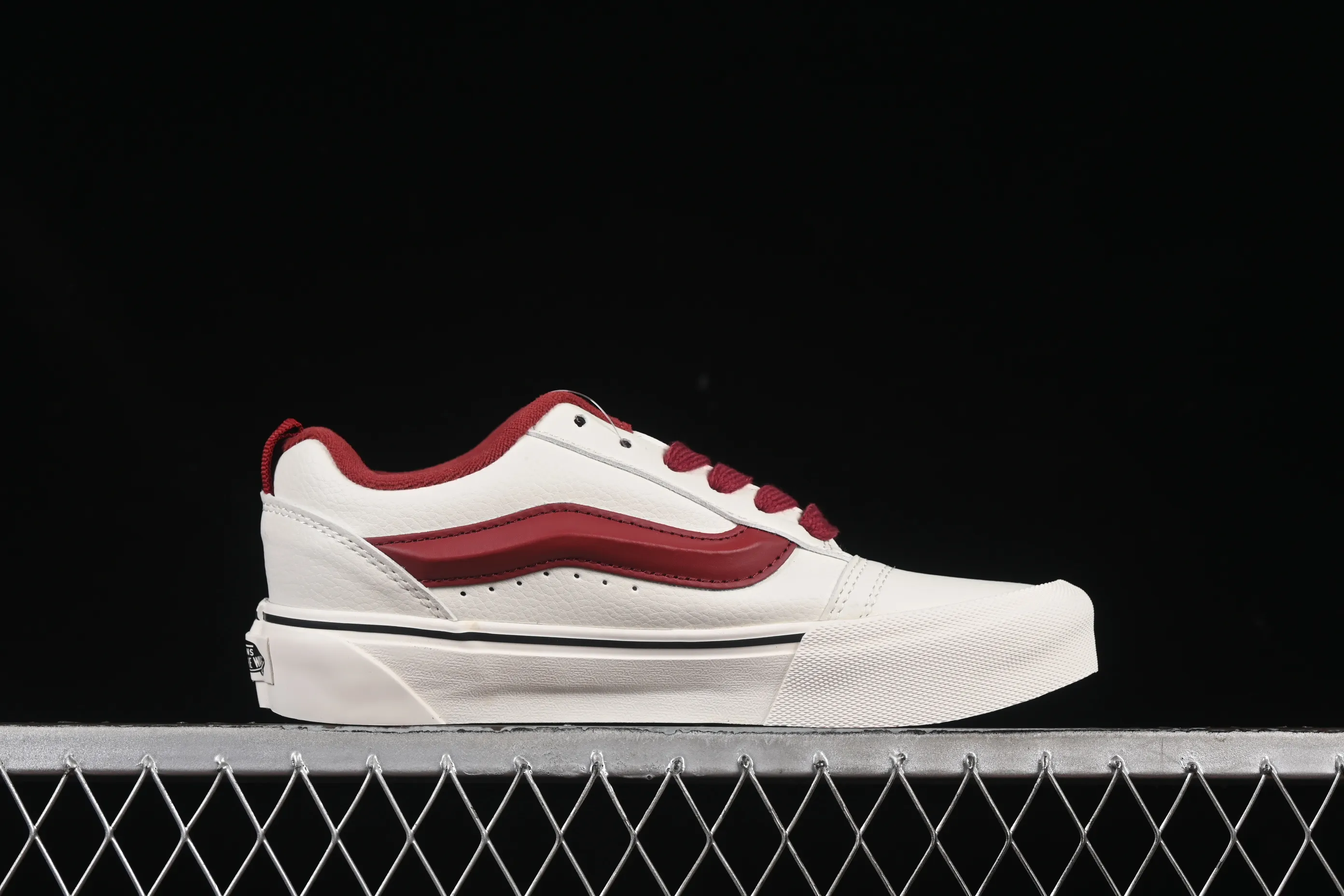 All categories Vans Vans series Vans Low Vans low-top Vans Knu Skool Vans low-top retro casual fat bread shoes VN0009QCBLE